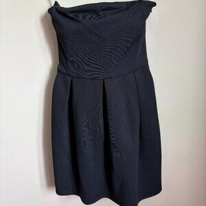 Wilfred Harmoine Strapless Black Dress with Pockets